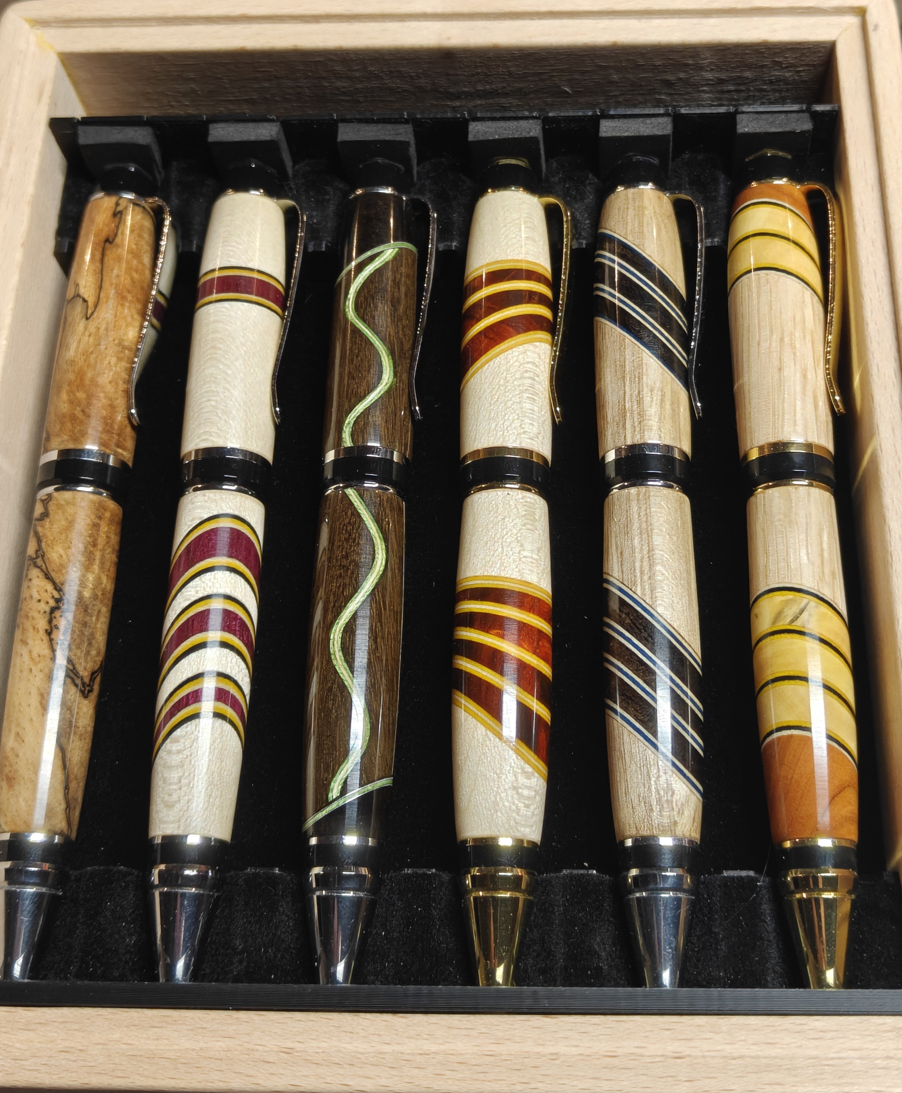 Stylos en bois